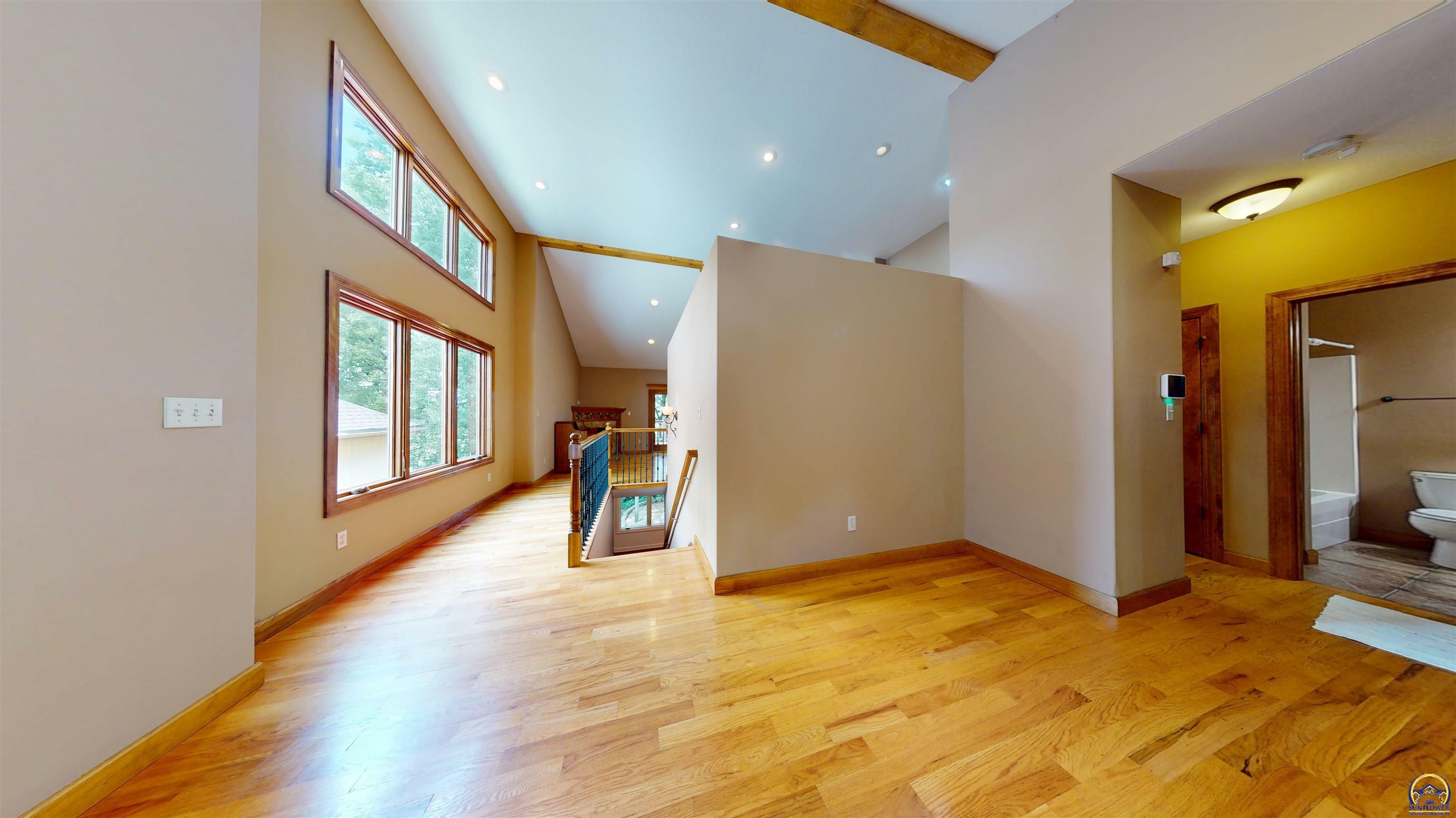 Property Photo: 1106 SW Red Oaks Ct KS 66615