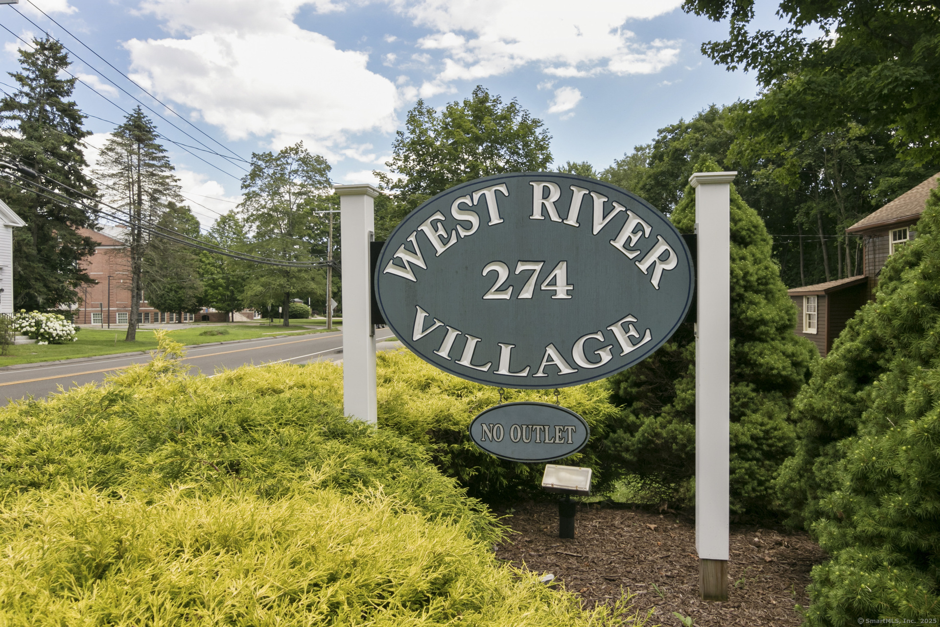Property Photo: 274 Church Street Apt 7B CT 06437
