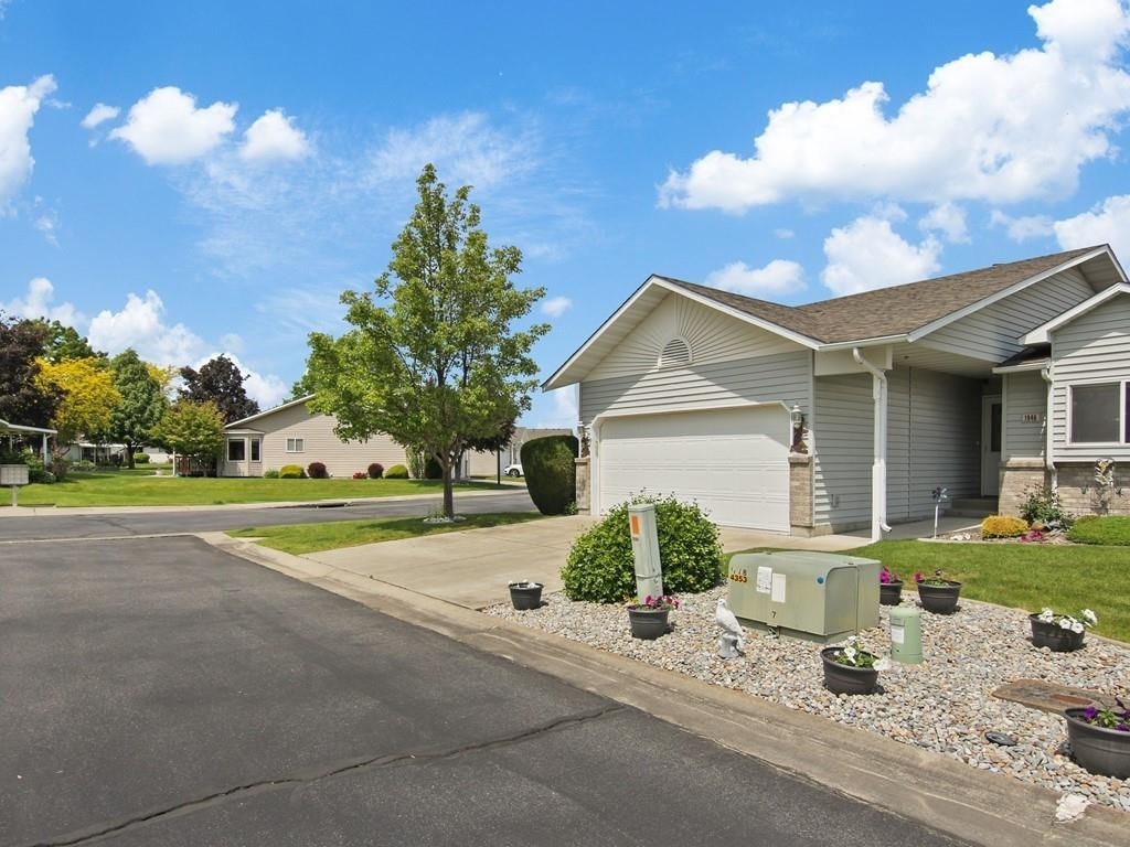 Property Photo: 1946 S Century Ln WA 99037