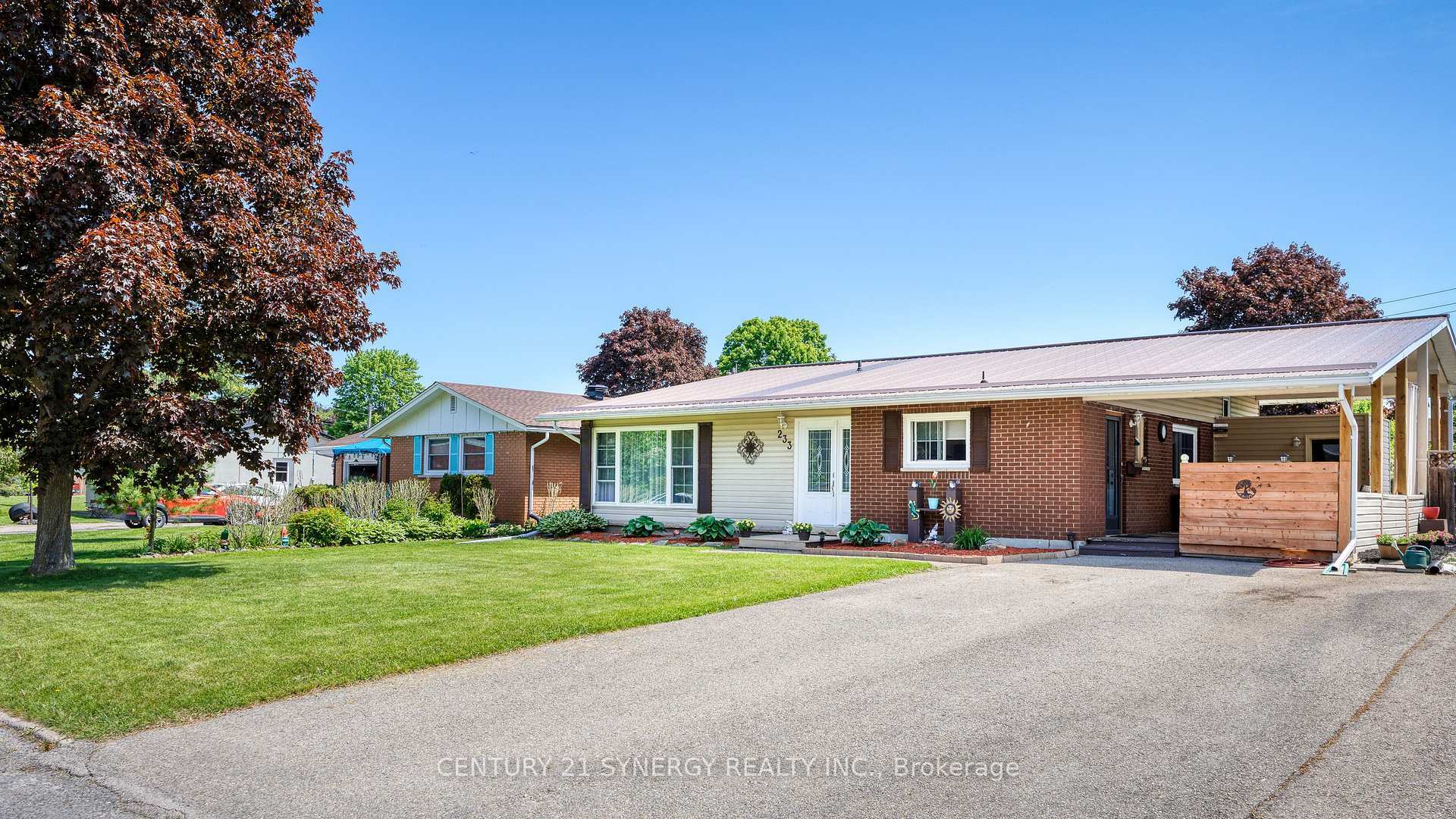 Property Photo: 233 Allan Street ON K7A 4M9