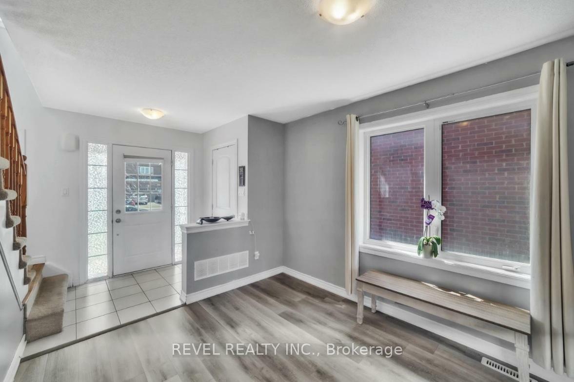 Property Photo: 320 Moody Street ON N0C 1B0