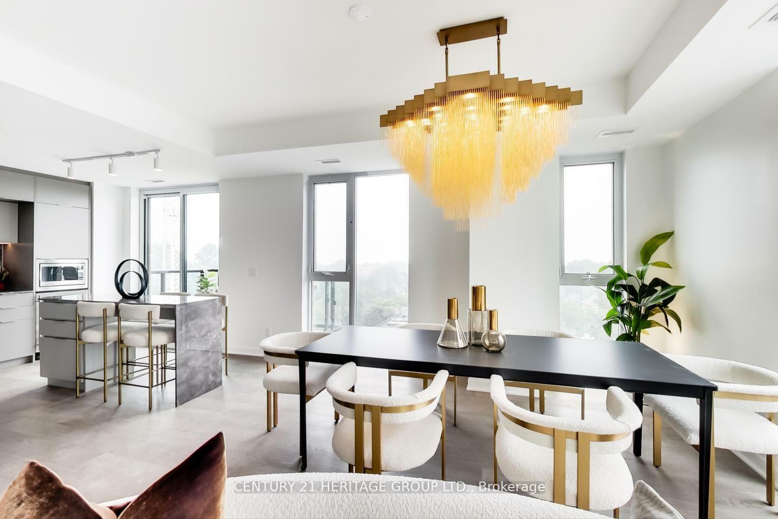 Property Photo: 185 Alberta Avenue 907 ON M6C 0A5