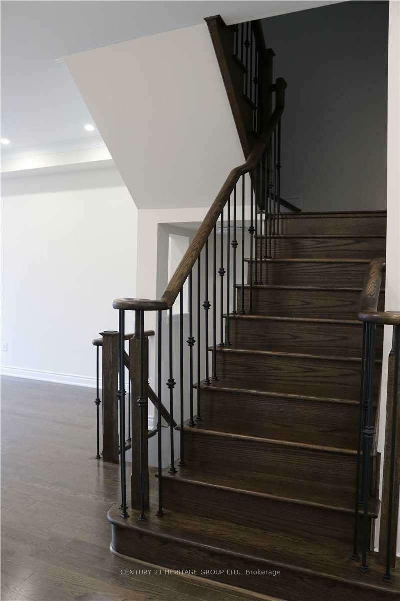 Property Photo: 248 Paradelle Drive ON L4E 1E7