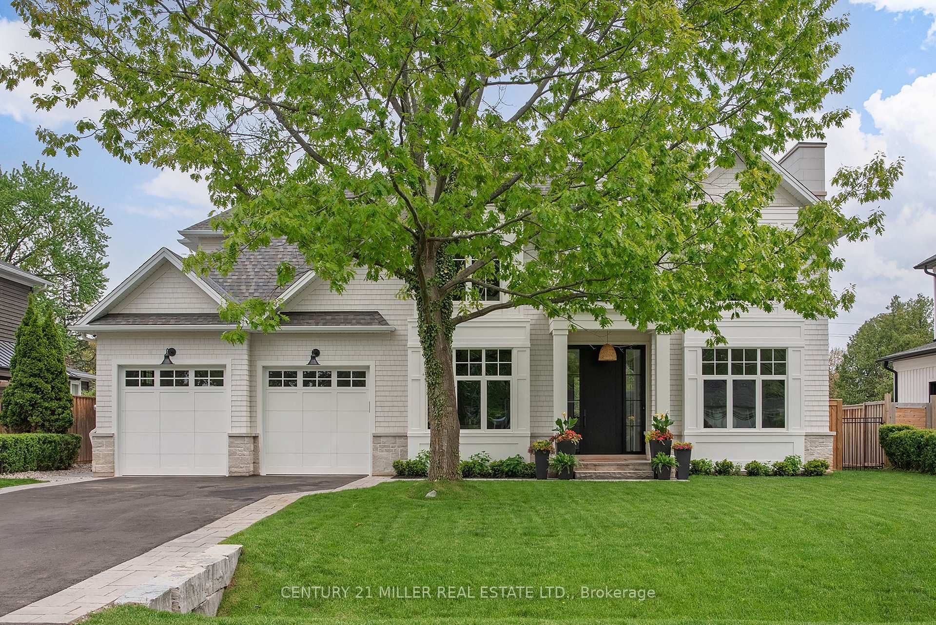 331 Sandlewood Road  Oakville ON L6L 3R9 photo