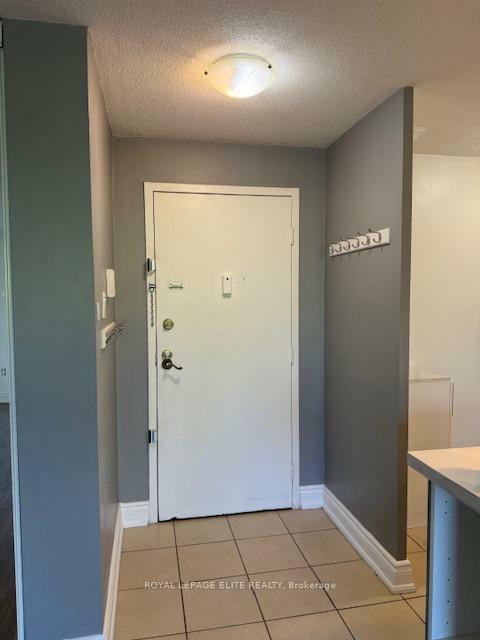 Property Photo: 3120 Kirwin Avenue 310 ON L5A 3R2