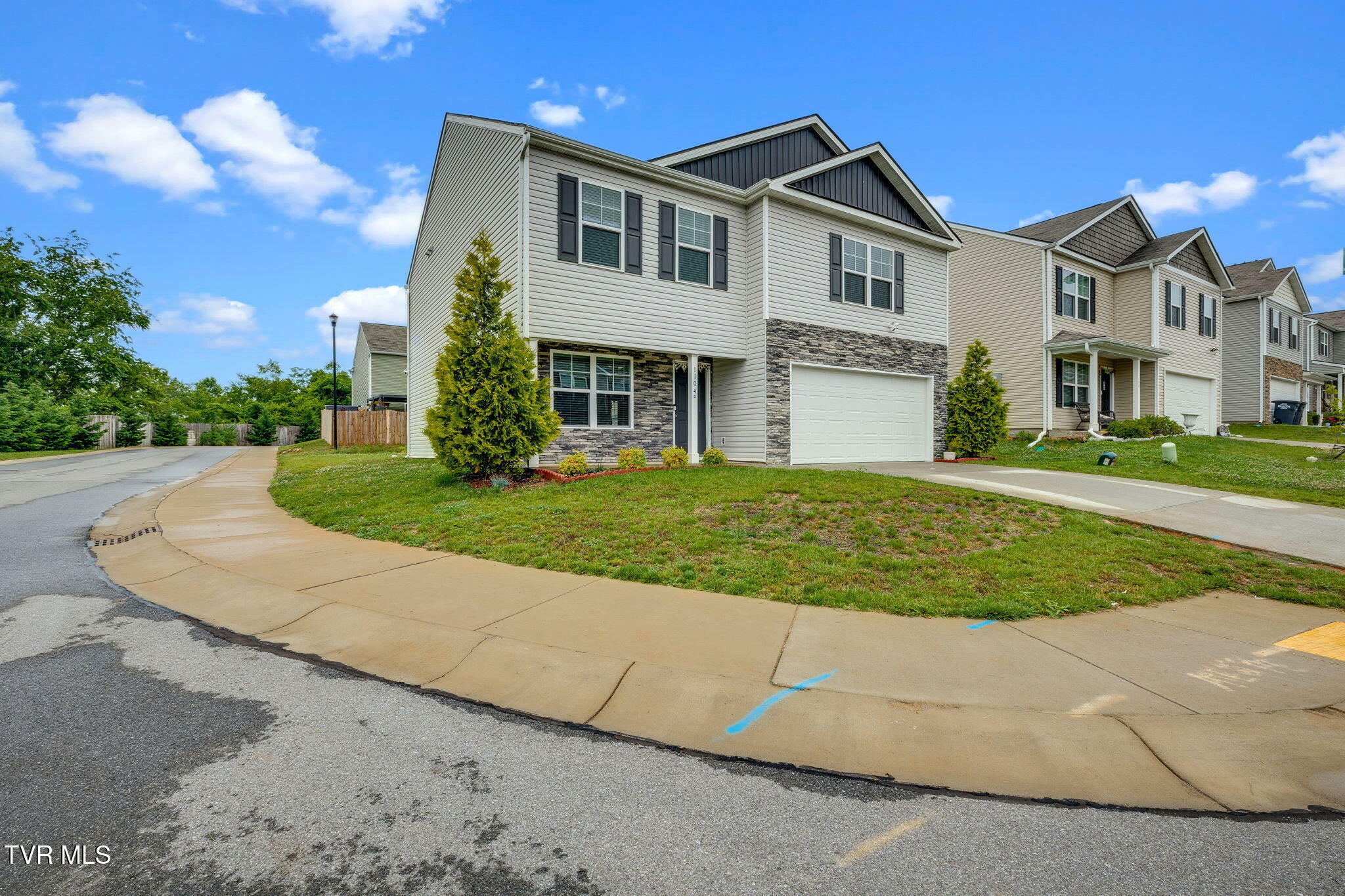 Property Photo: 1104 Tay Station TN 37660