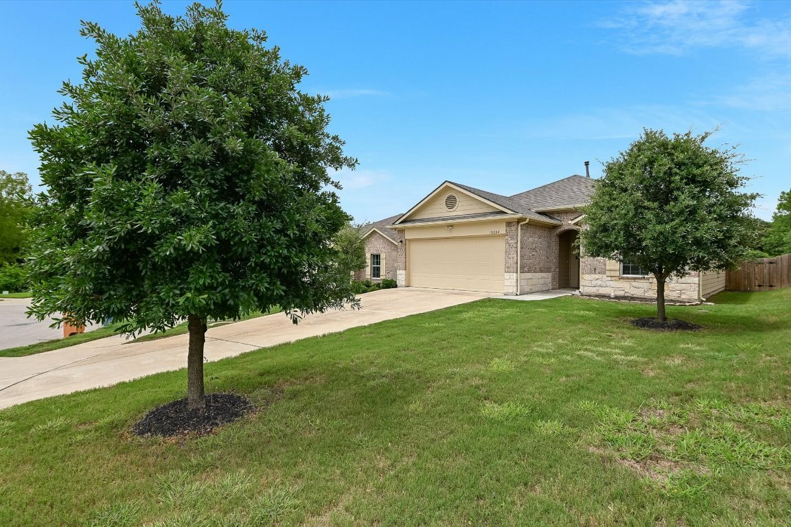 Property Photo: 10204 Tildon Avenue TX 78754