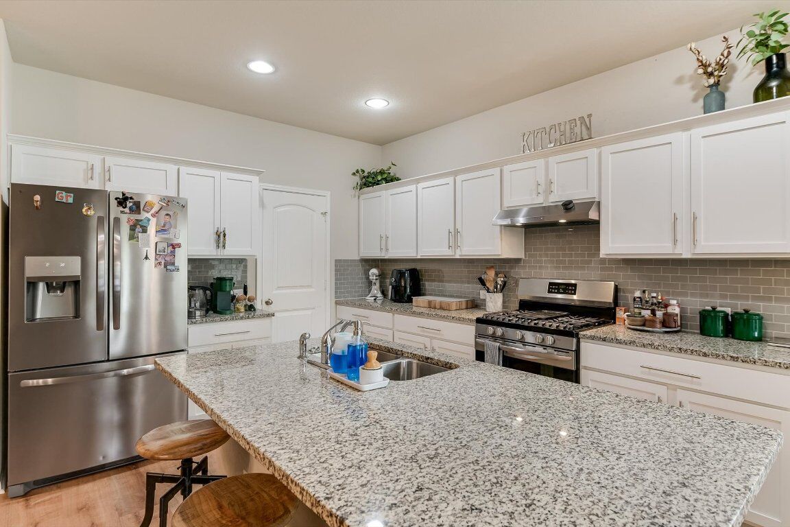 Property Photo: 10204 Tildon Avenue TX 78754