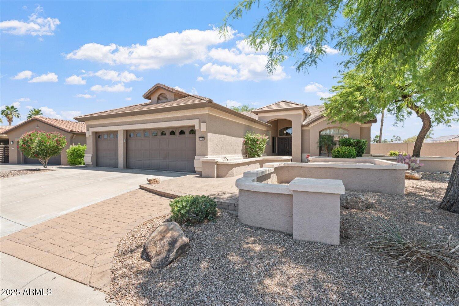 15989 W Indianola Avenue  Goodyear AZ 85395 photo