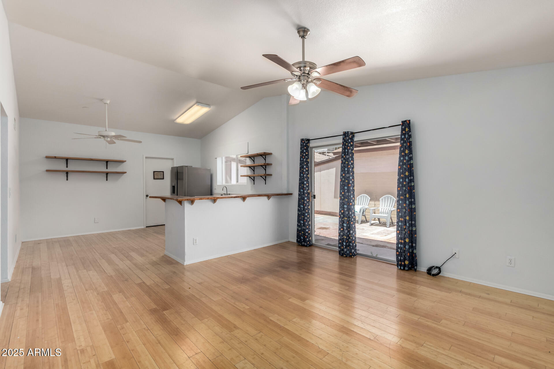 Property Photo: 5135 E Evergreen Street 1166 AZ 85205