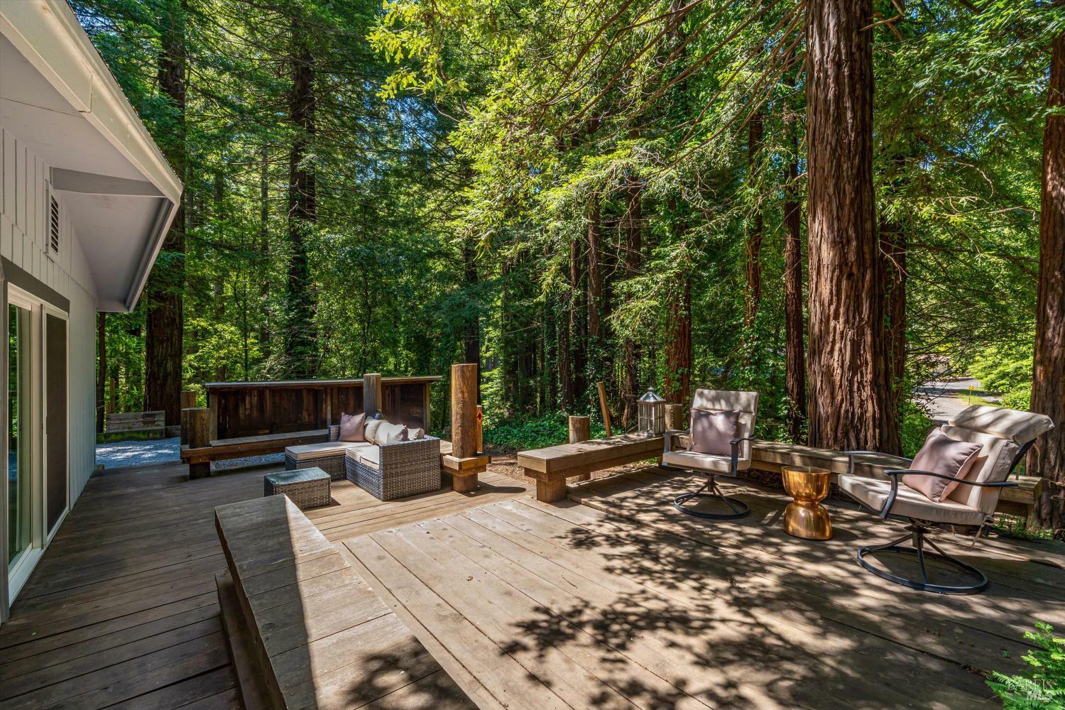 Property Photo: 1 Springhill Drive CA 95421