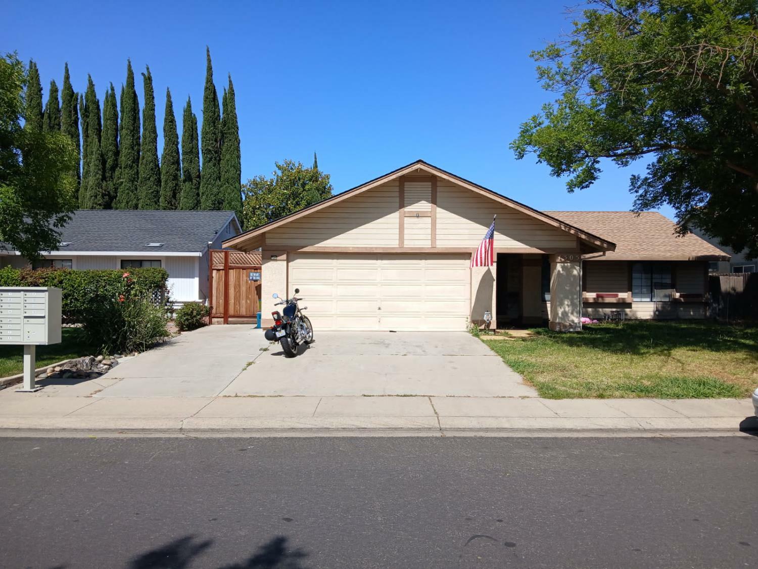 Property Photo: 1505 Havasu Drive CA 95355