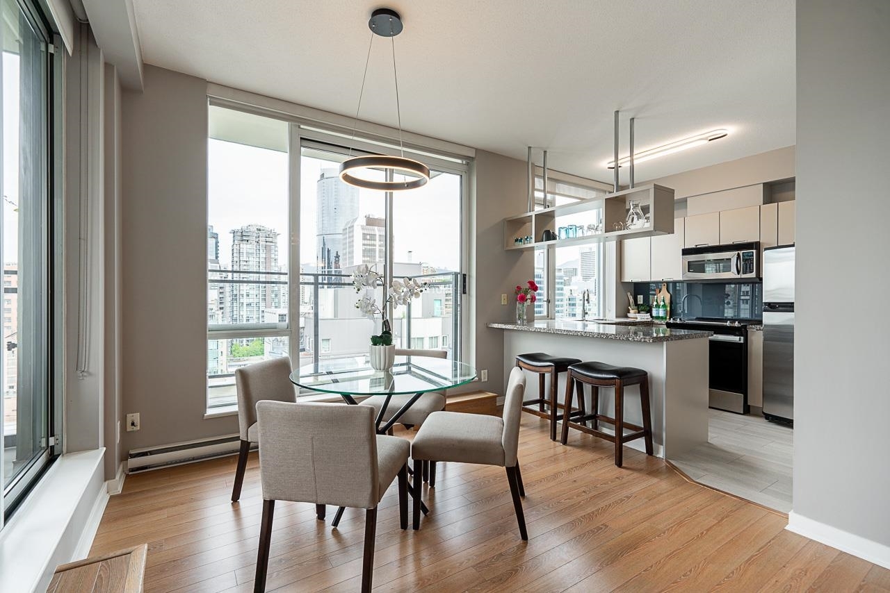 Property Photo: 1082 Seymour Street Ph3 BC V6B 1X9