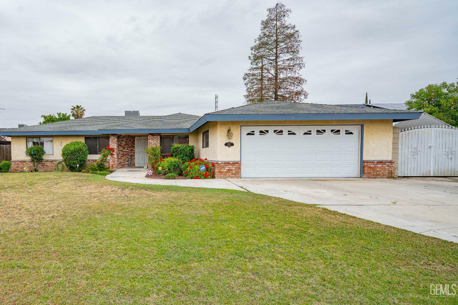 3201 Heisey Street  Bakersfield CA 93306 photo