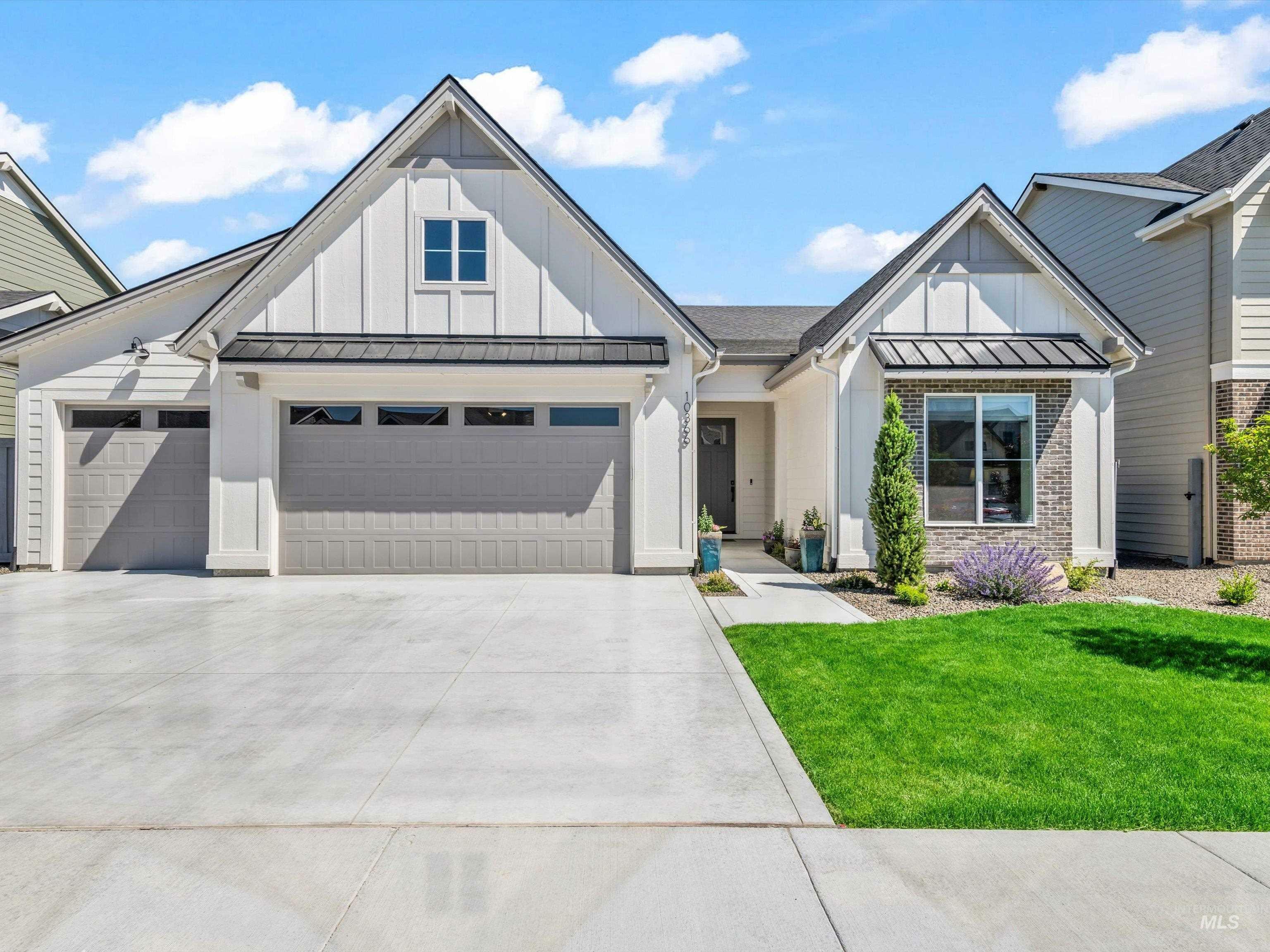 Property Photo: 10366 Loneleaf Drive ID 83687