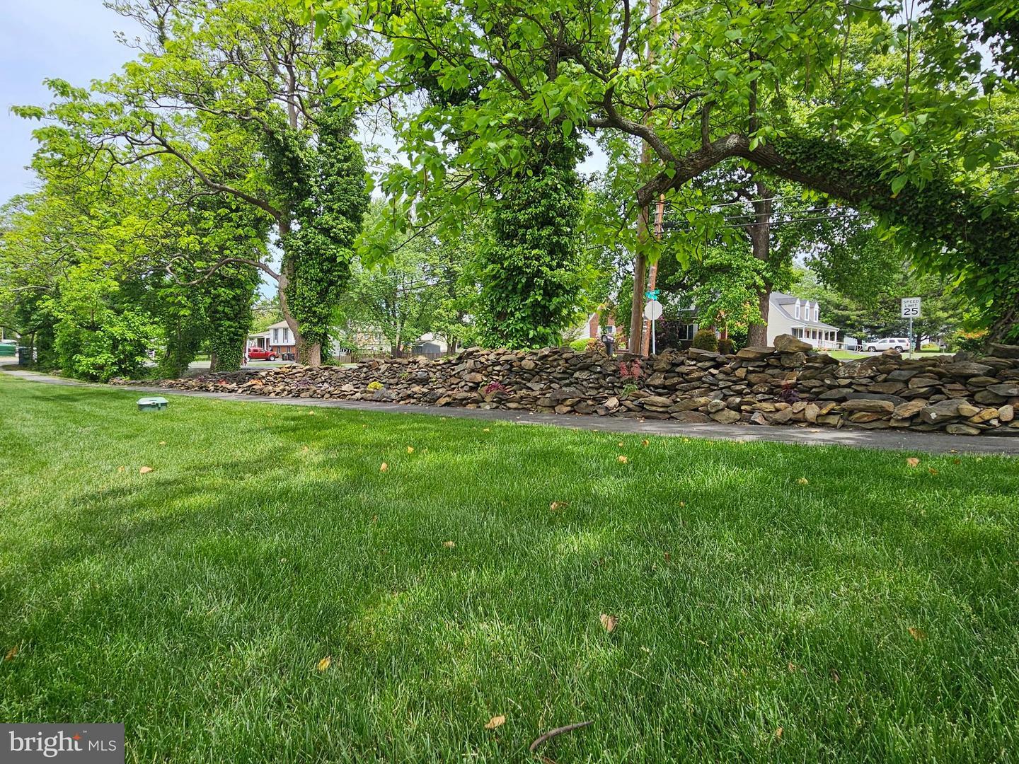 121 S 32nd Street  Purcellville VA 20132 photo