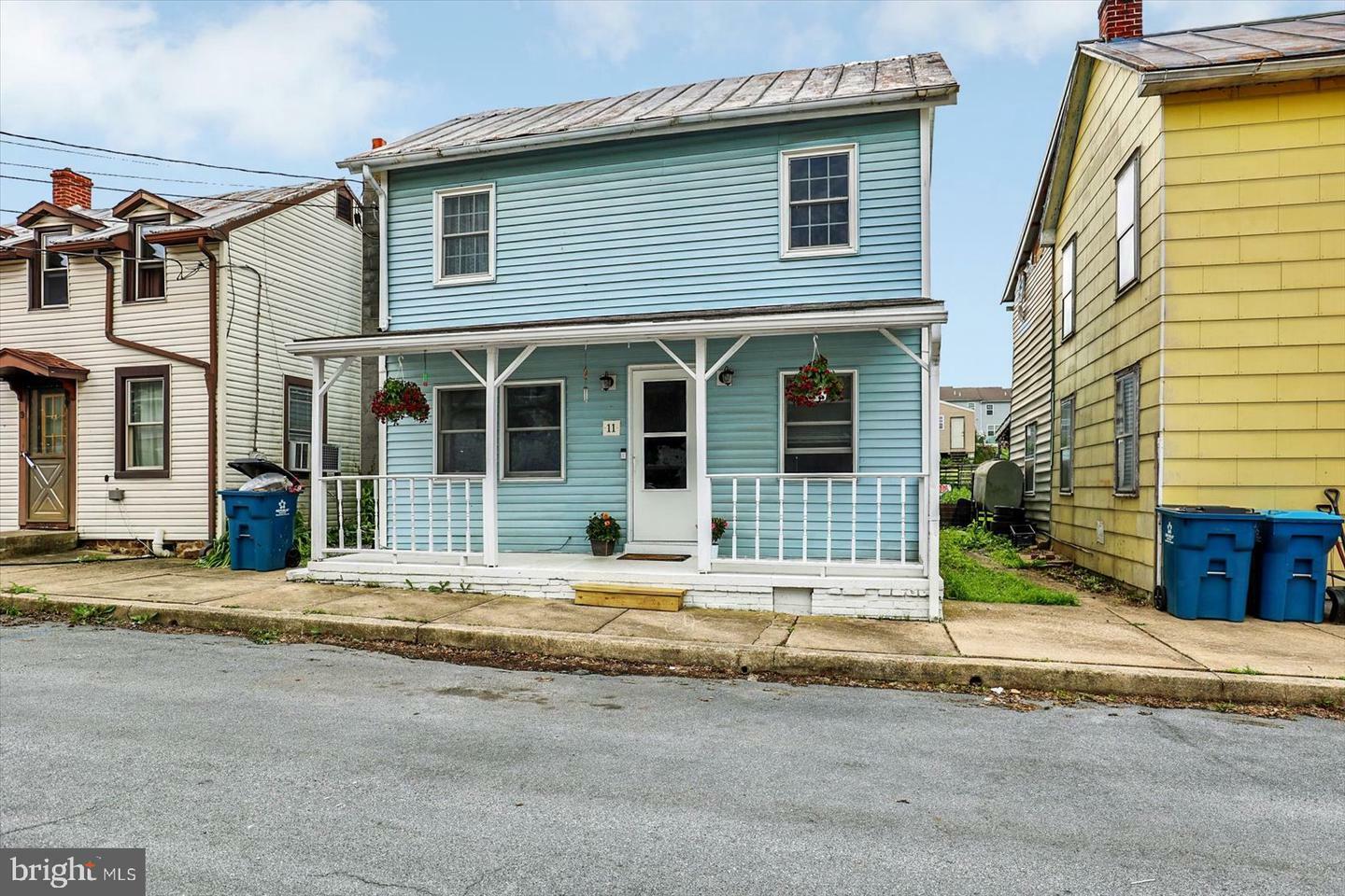 Property Photo: 11 N Water Street PA 17323