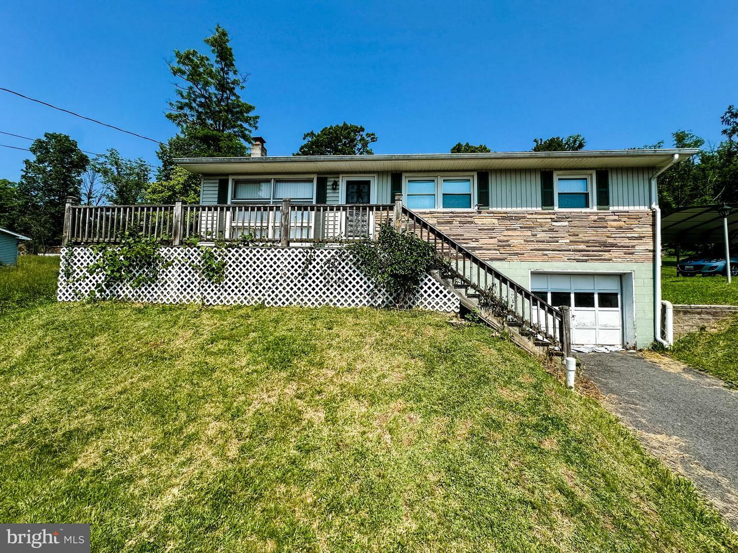 Property Photo: 419 Poplar Street MD 21562