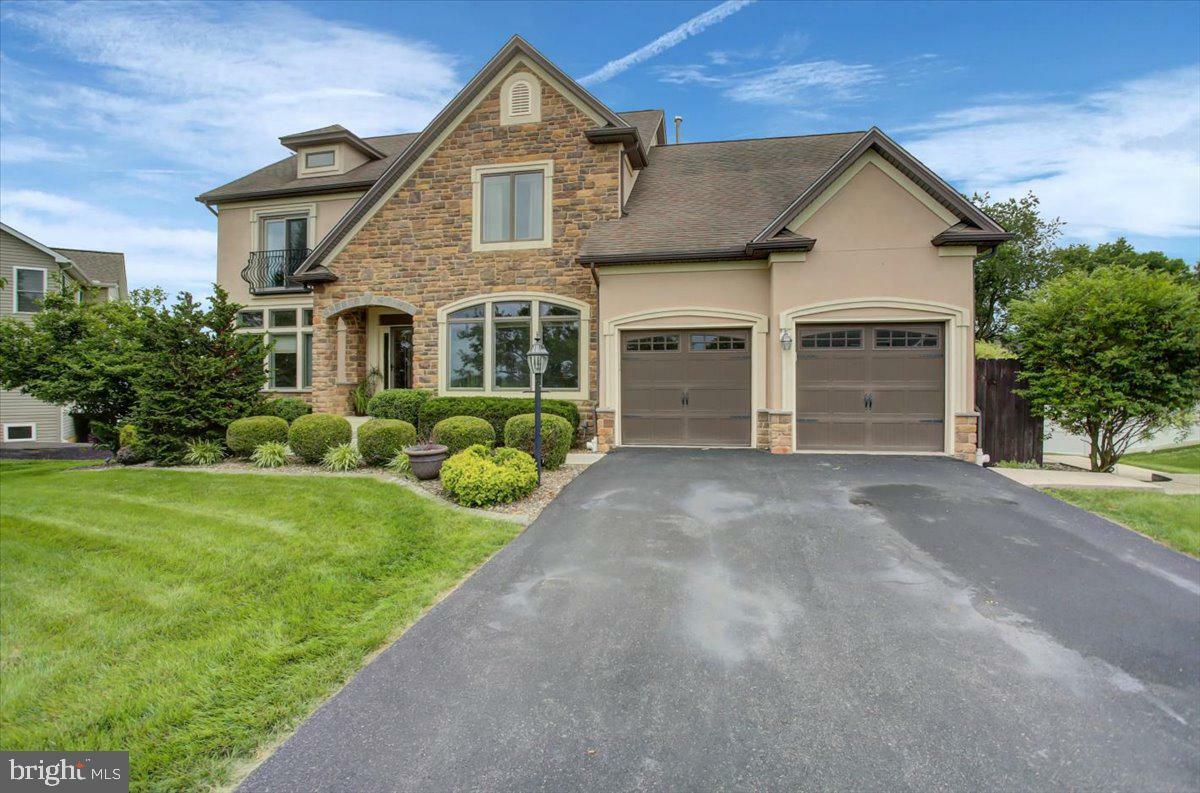 Property Photo: 1038 Shannon Drive S PA 17225