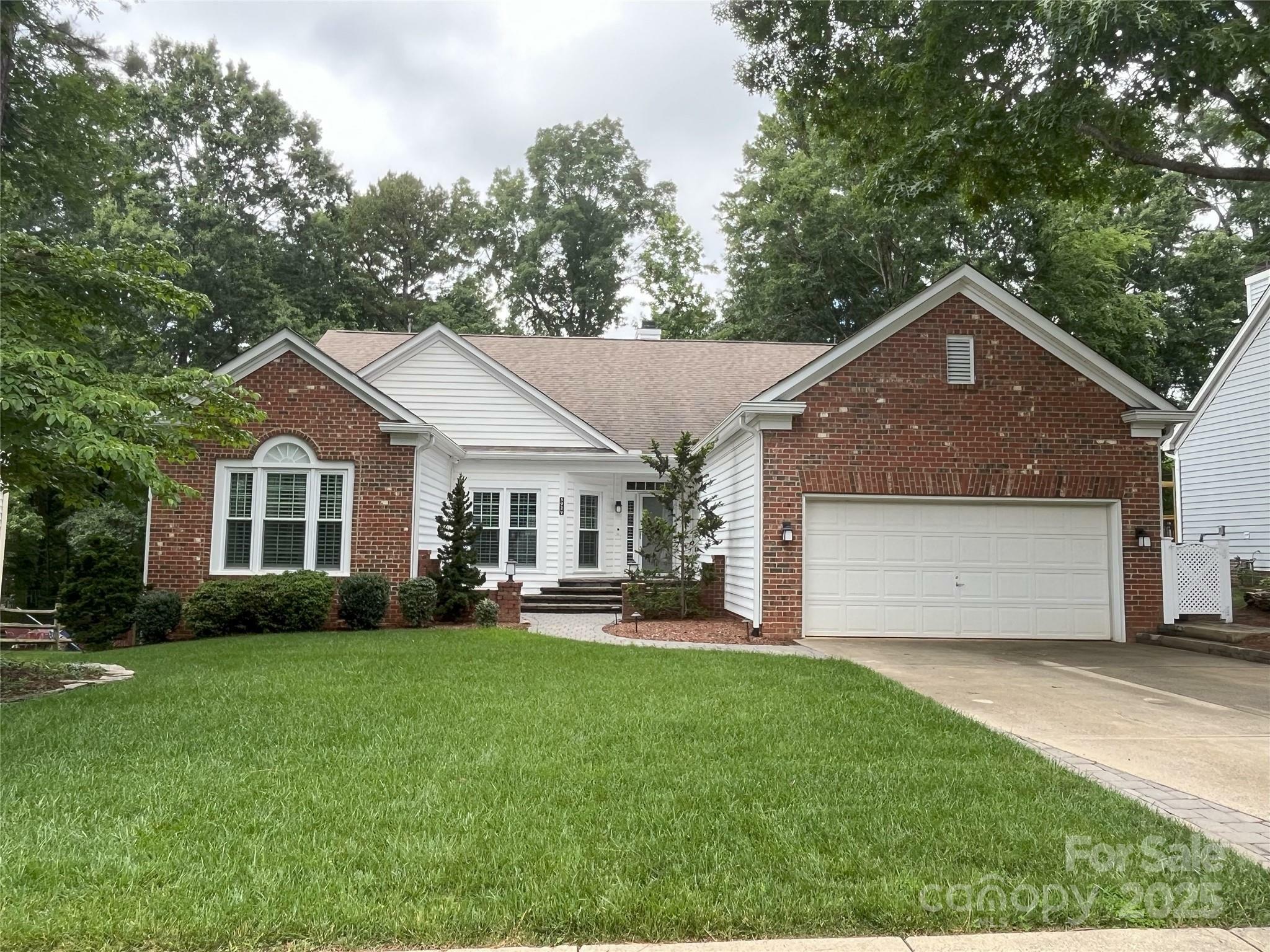 5929 Waterelm Lane  Charlotte NC 28269 photo