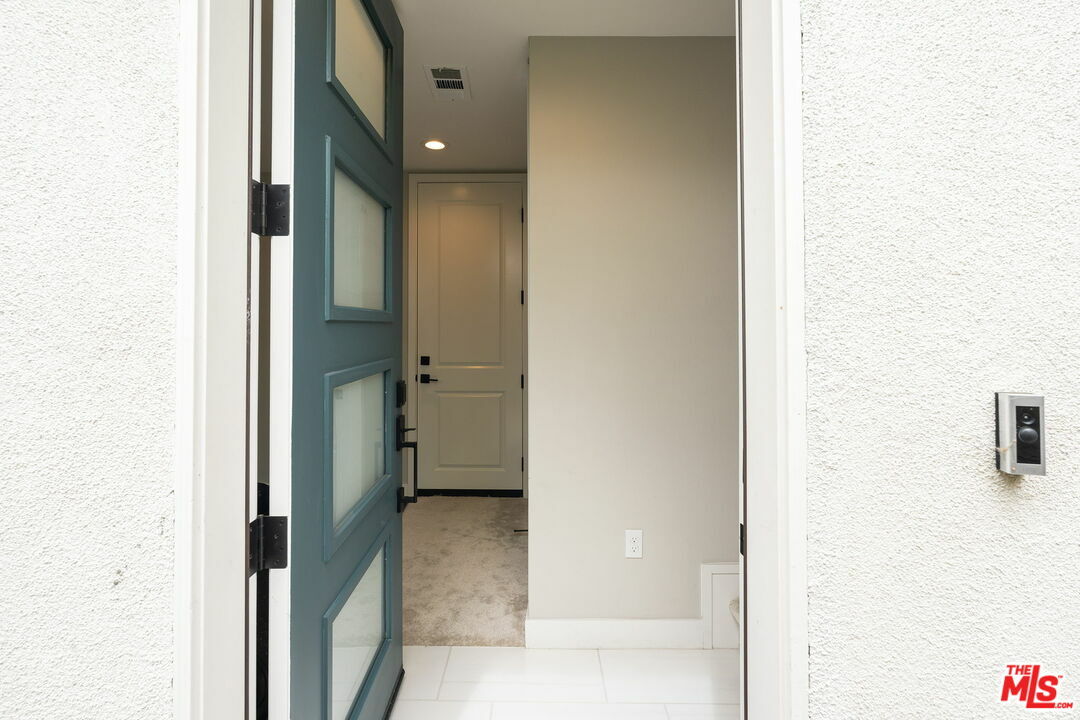 Property Photo: 14320 Claro Way CA 90249