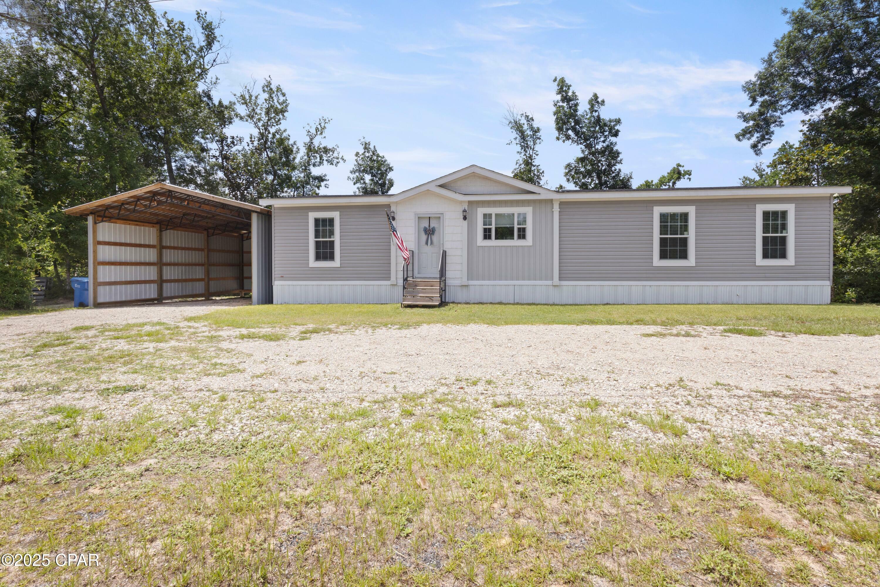 Property Photo: 3912 Edwards Road FL 32409