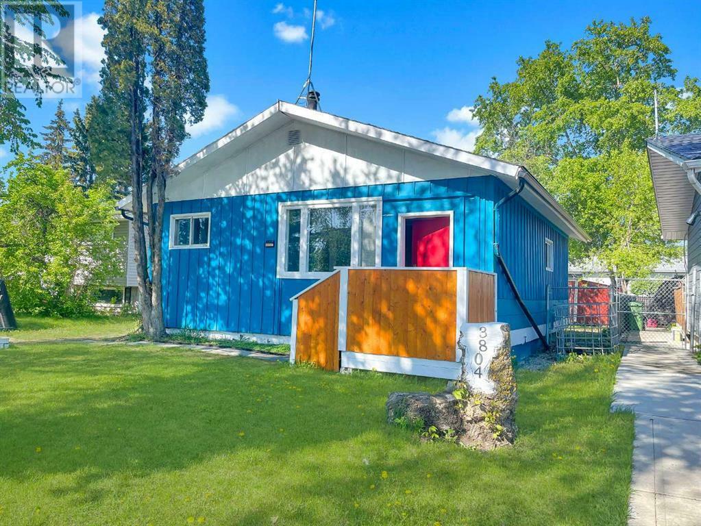 Photo de la propriété: 3804 52 Street AB T9A 1M4