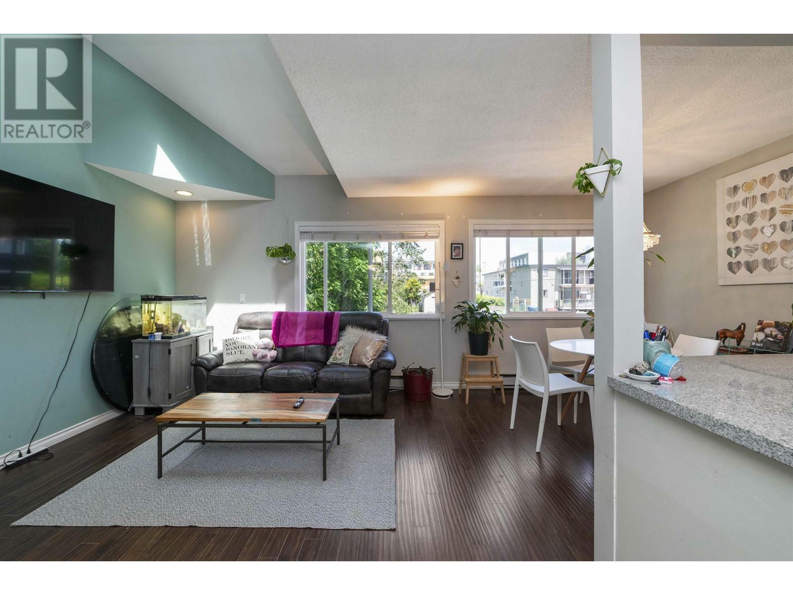 Photo de la propriété: 22367 St Anne Avenue 103 BC V2X 2E7