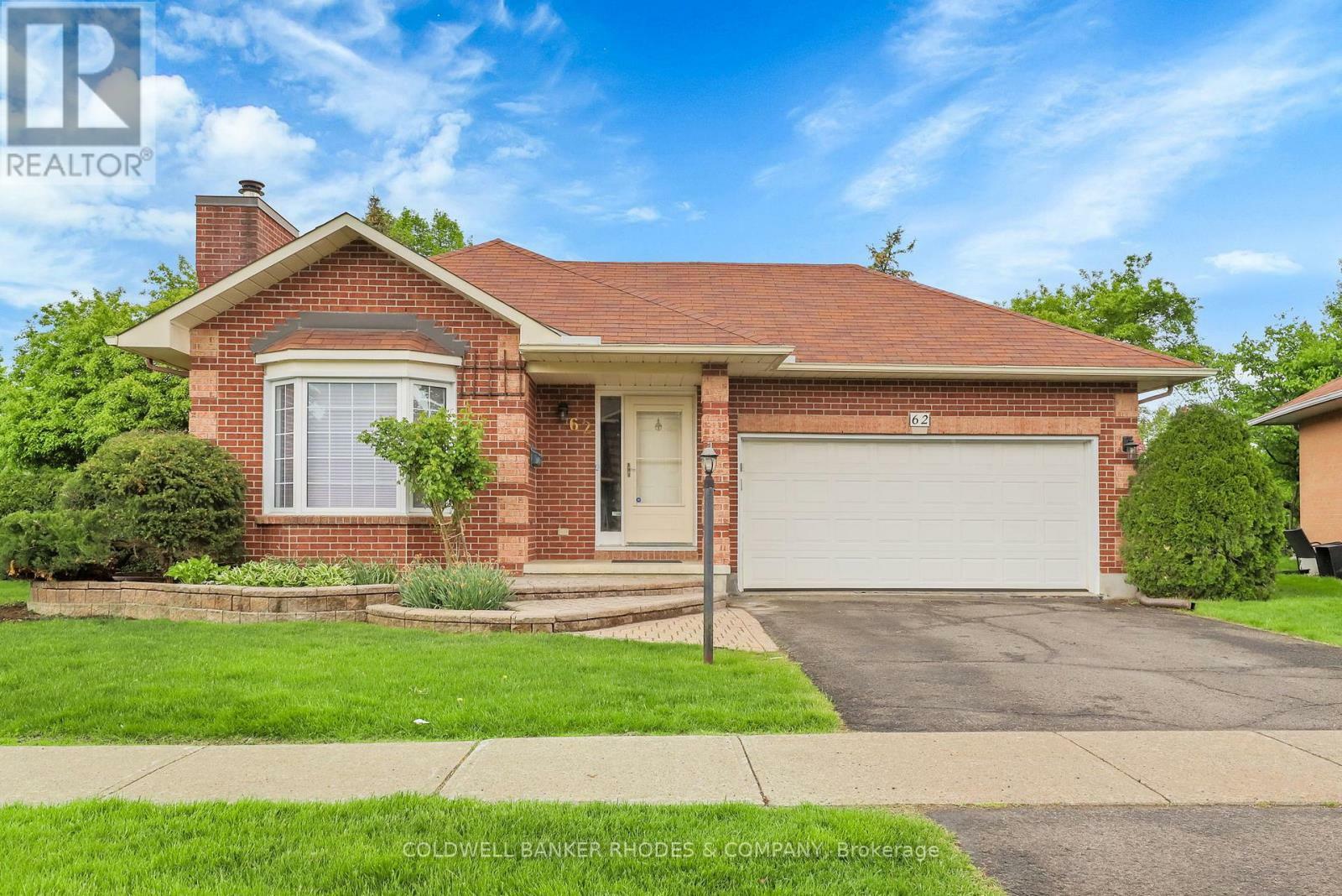 Property Photo: 62 Beechfern Drive ON K2S 1E3