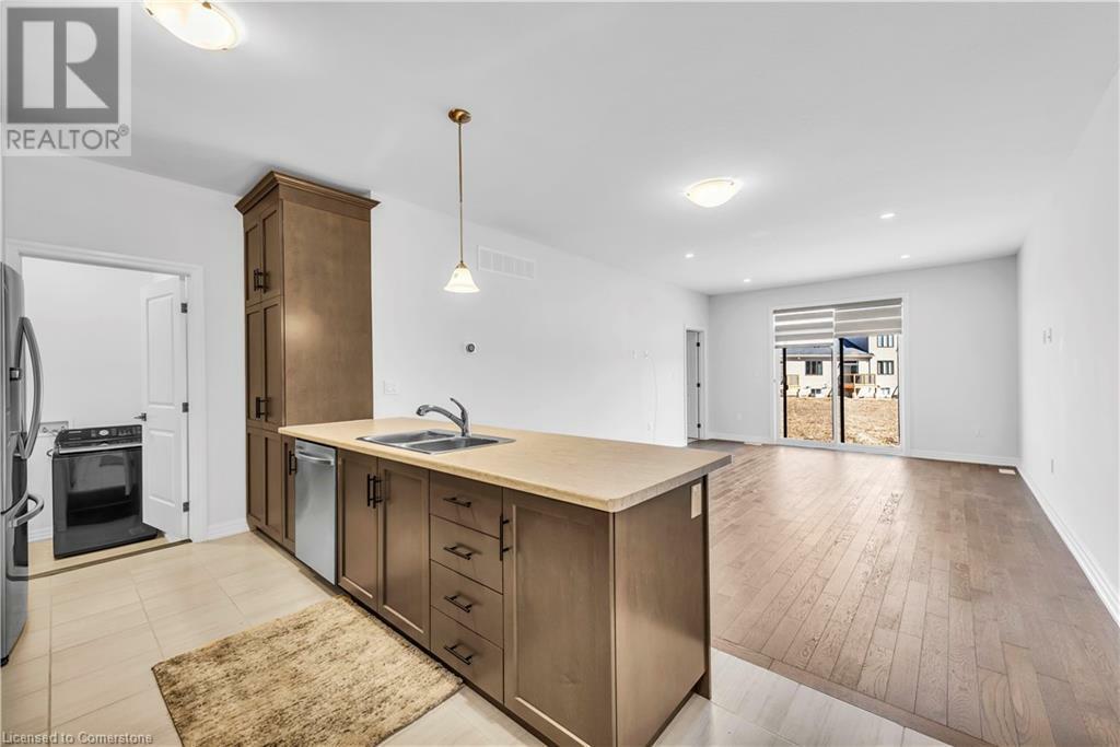 Property Photo: 4311 Mann Street 3 ON L2G 3K2
