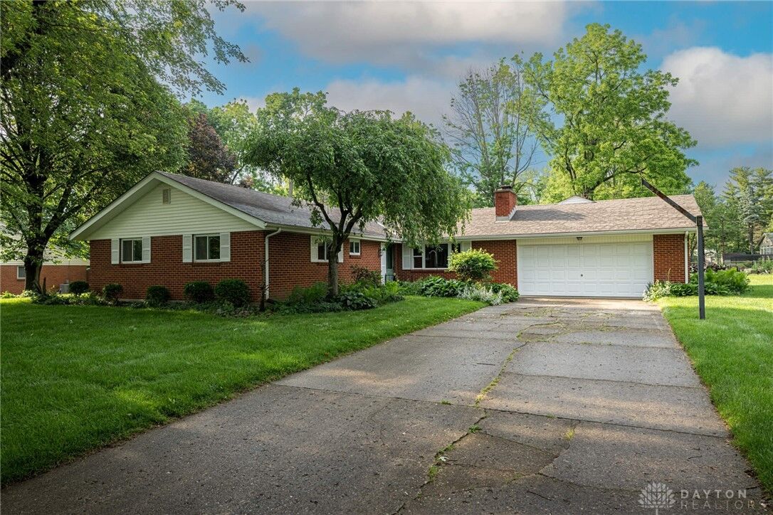 Property Photo:  533 Deptford Avenue  OH 45429 