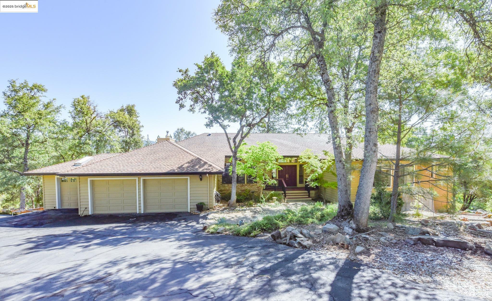 Property Photo: 21342 Oneto Drive CA 95370