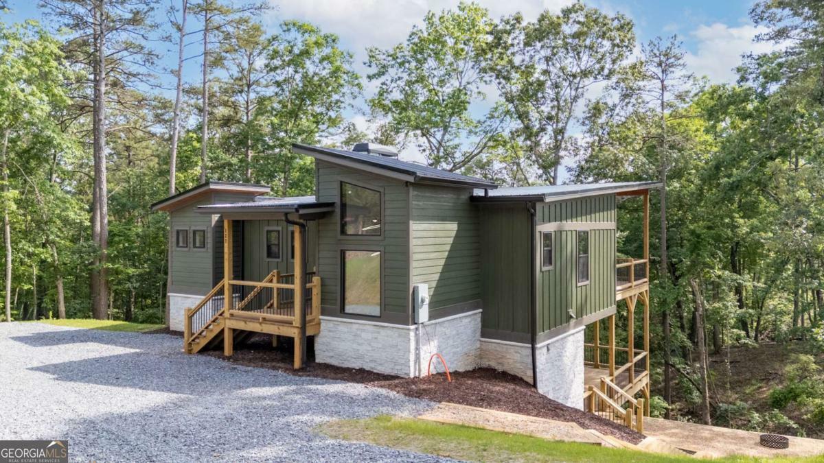 Property Photo: 127 Crystal Lane GA 30540