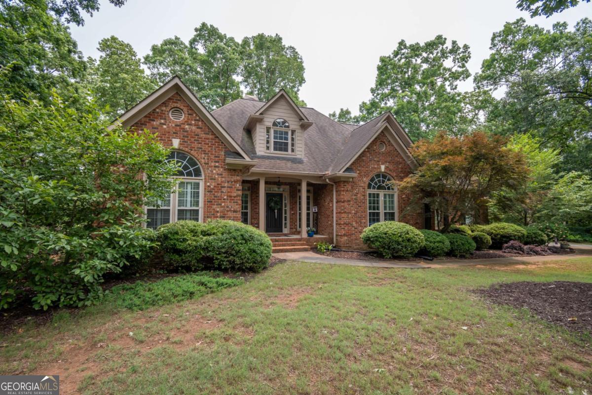 Property Photo: 1151 Holcomb Court GA 30622