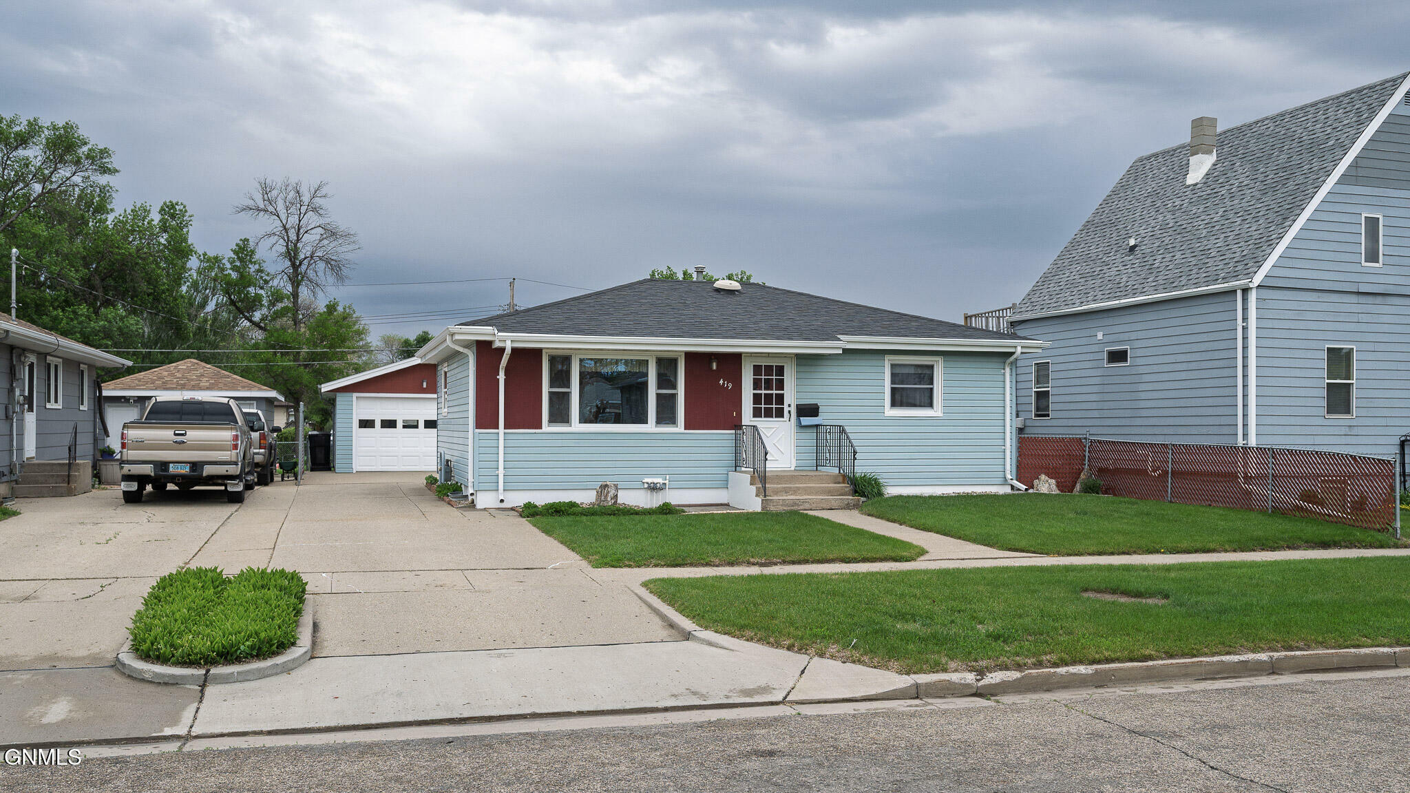 419 14th Street  Bismarck ND 58504 photo