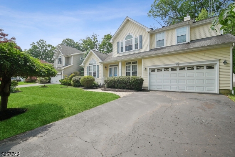 83 Alder Ln  Bernards Twp. NJ 07920 photo