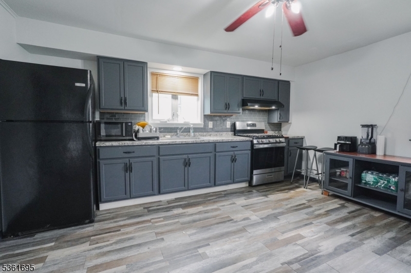 Property Photo: 3220 Park Ave NJ 07080