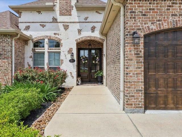Property Photo: 100 Sir Cameron TX 77657