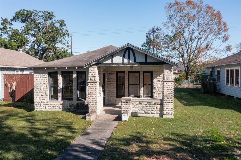 Property Photo: 1118 Tulane Street TX 77008