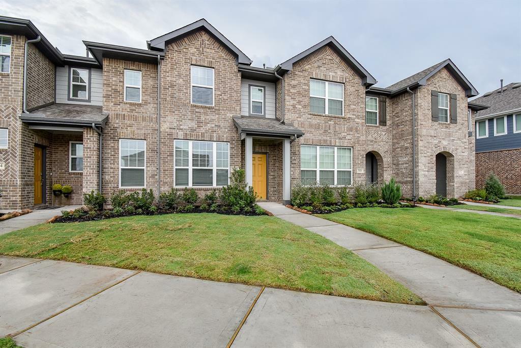 Property Photo: 2930 Scanlan Meadow 19 TX 77459