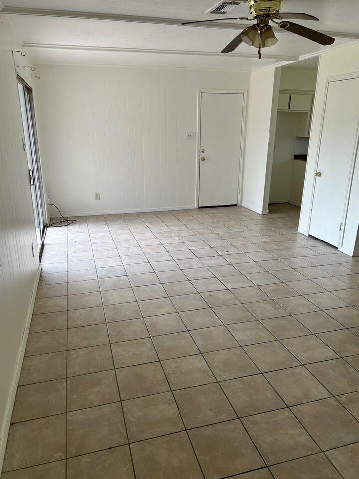 Property Photo:  4315 Woodmont Dr  TX 77045 