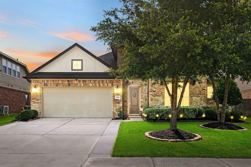 Property Photo: 3266 Karleigh Way TX 77406