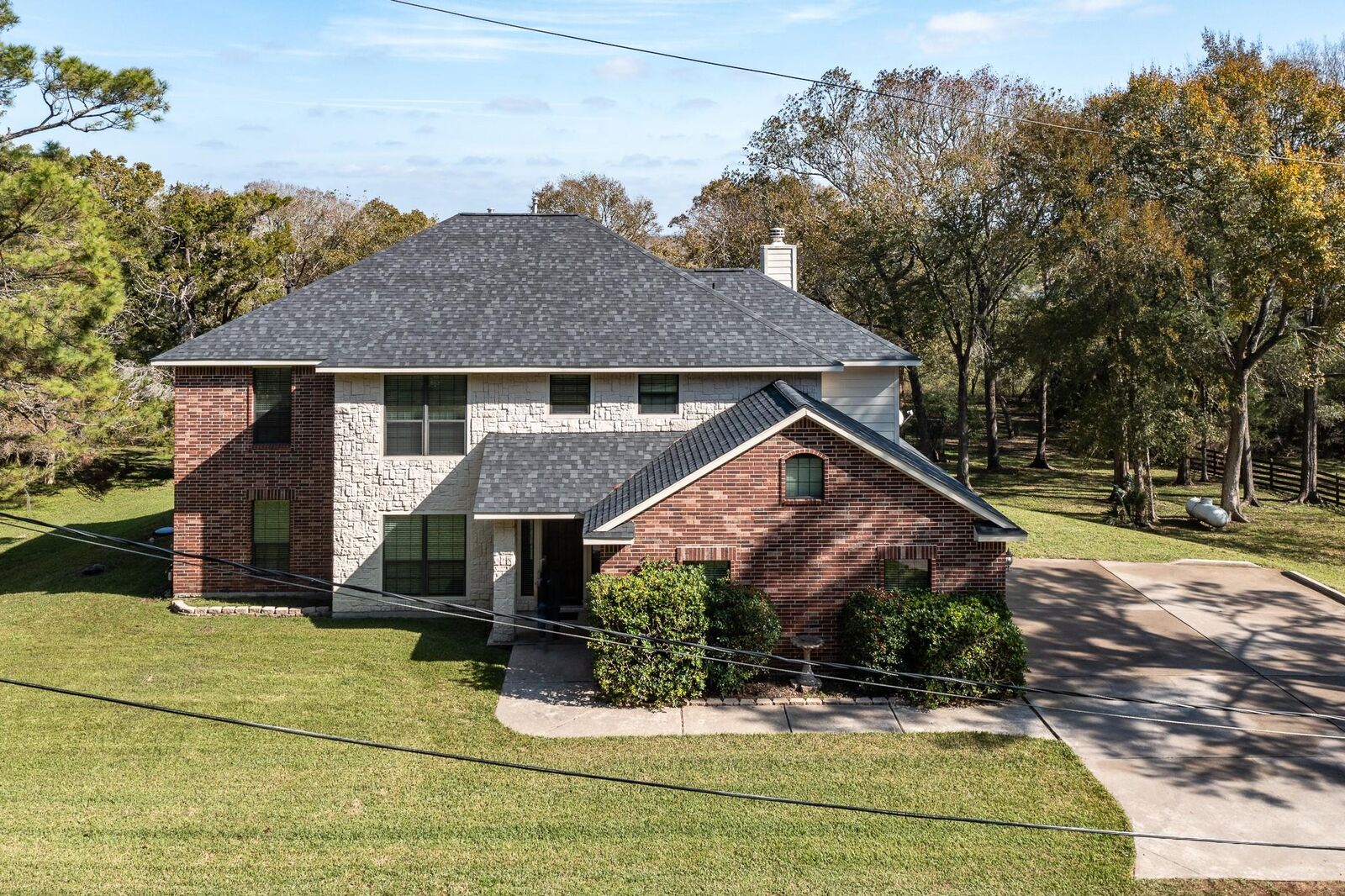 Property Photo: 507 Oaks Grande Road TX 77523