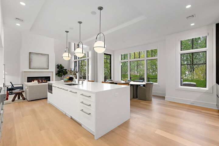 Property Photo: 24 Stone Bridge Ct NJ 07627