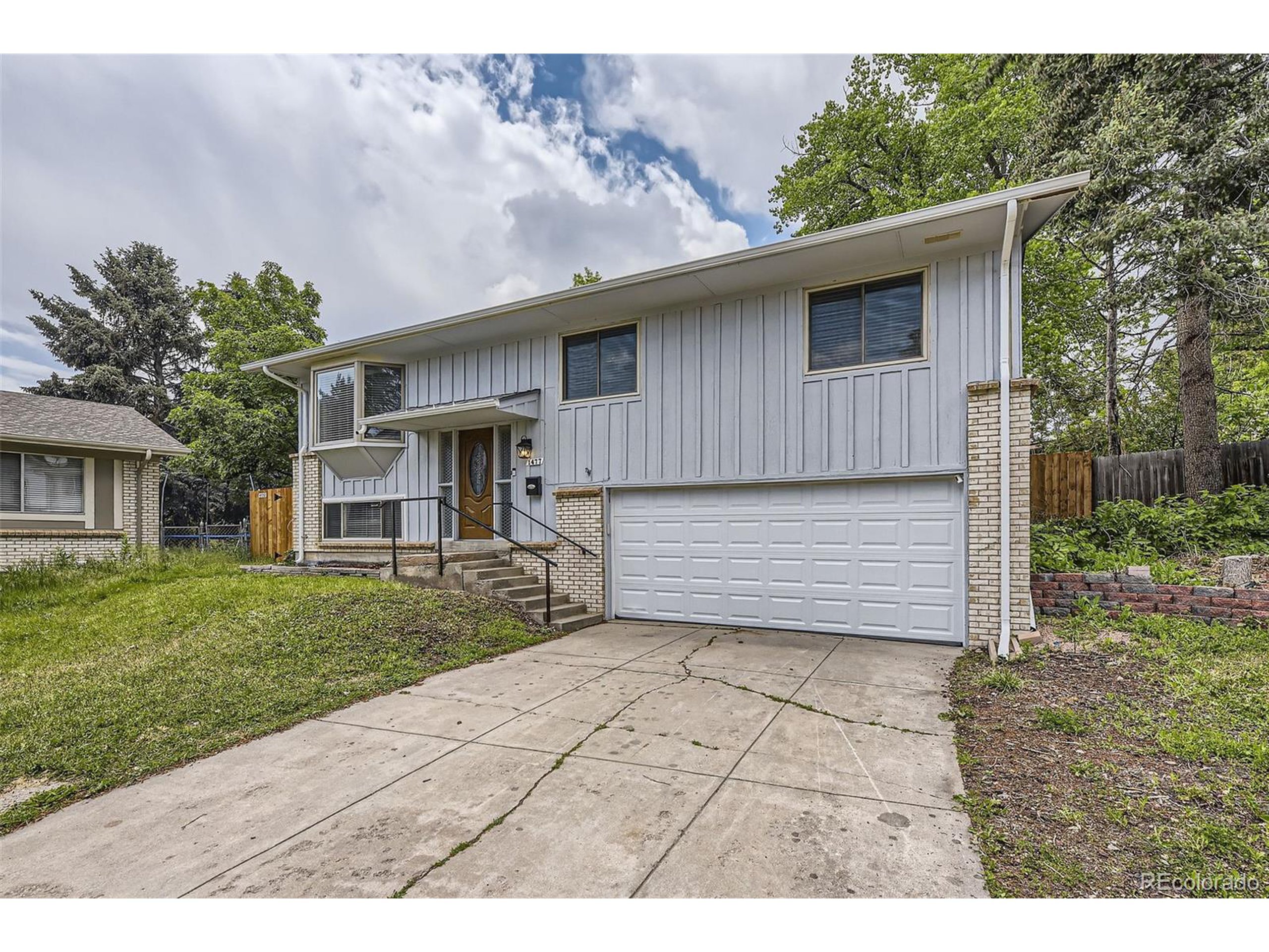 Property Photo:  