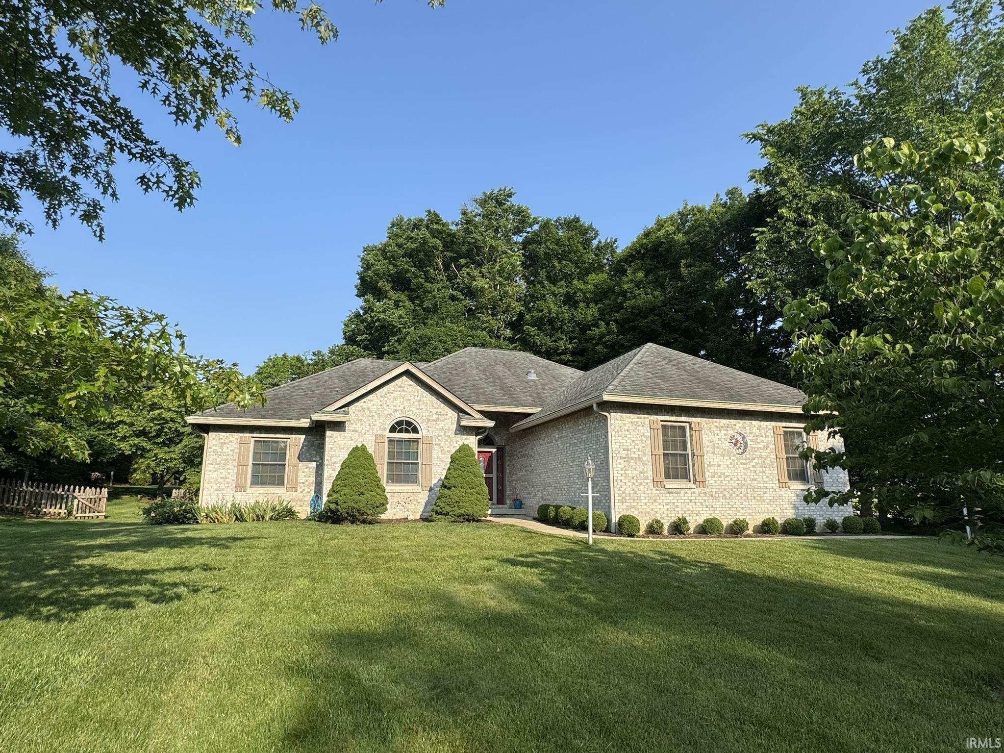 5003 N Chatham Drive  Bloomington IN 47404-1300 photo