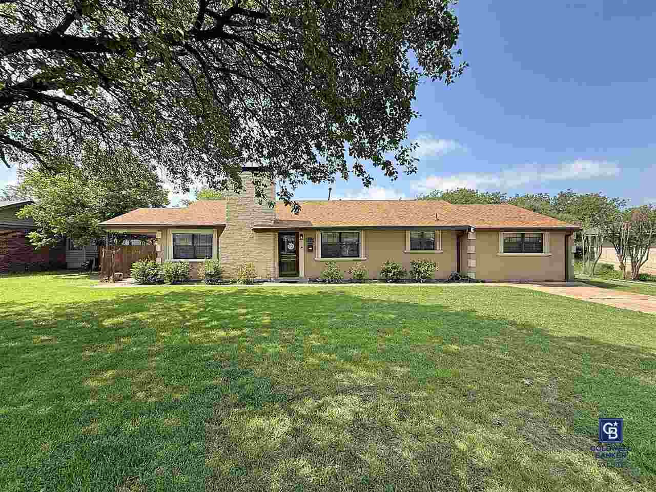 Property Photo: 1910 NW Dearborne Ave OK 73507
