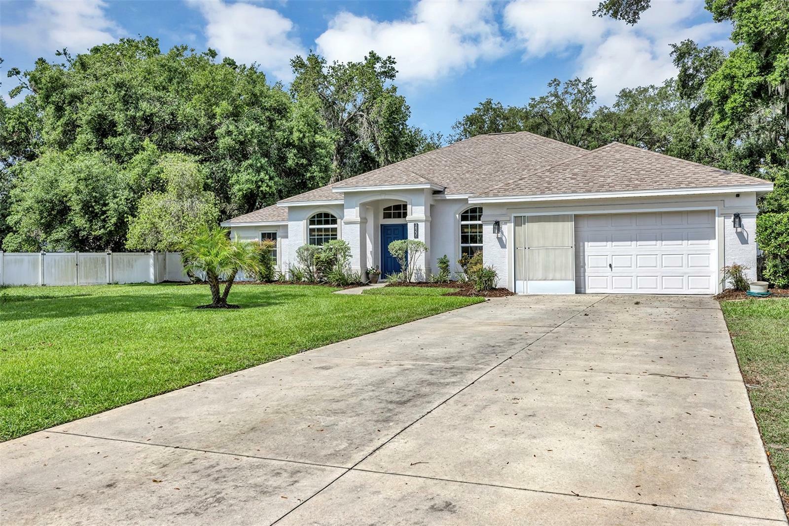 Property Photo: 34231 Shadewood Circle FL 34788