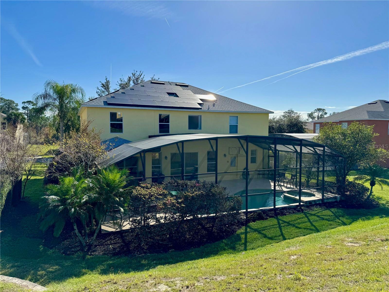 Property Photo:  8520 La Isla Drive  FL 34747 
