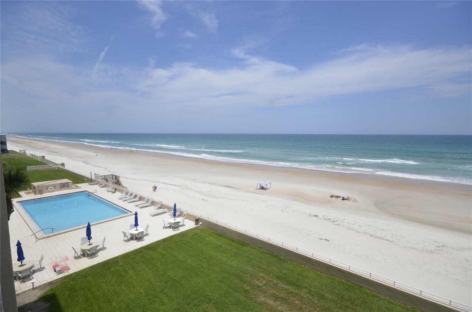 Property Photo: 4435 S Atlantic Avenue 416 FL 32127